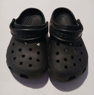 Kids Unisex Black Crocs. Youth Size 1